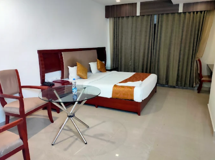 1 x Deluxe Room